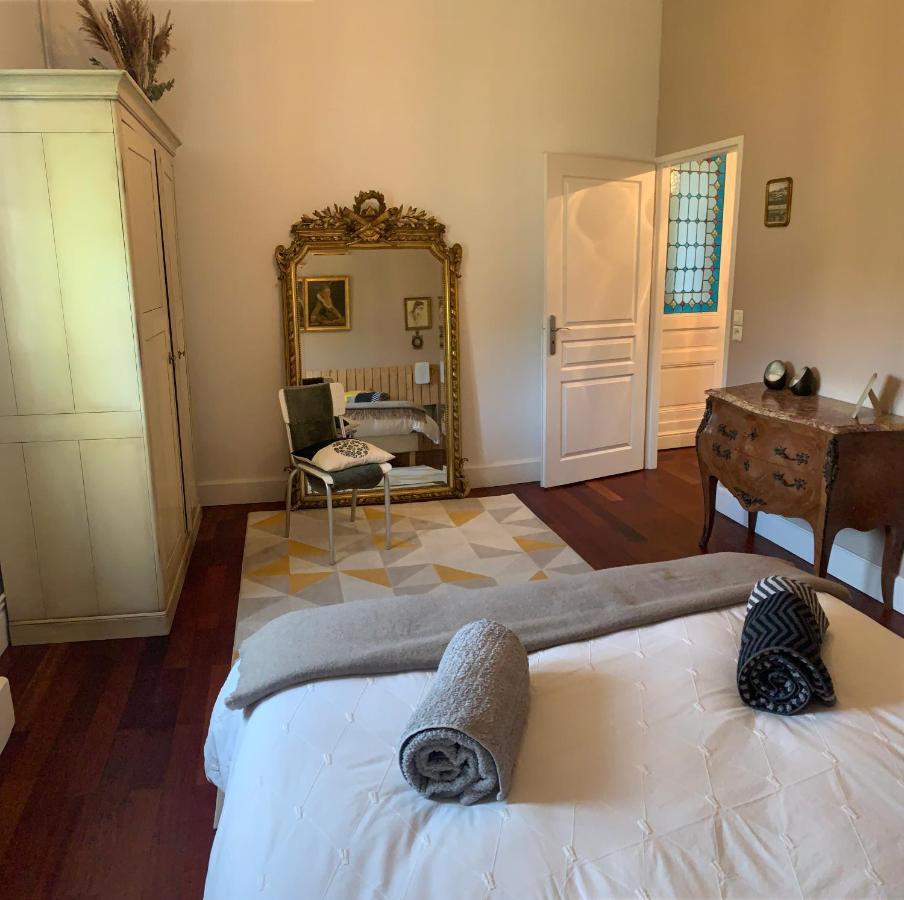 Suite Privative Abella - Aile De Maison Bourgeoise Ambares-et-Lagrave Esterno foto
